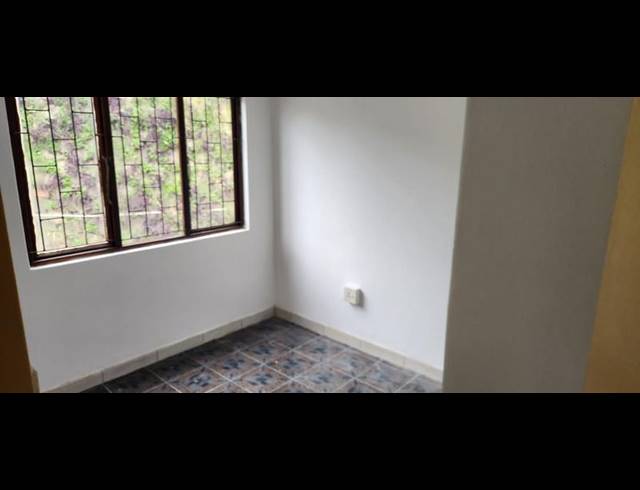 4 BEDROOM HOUSE FOR SALE IN BAKERVILLE GARDENS